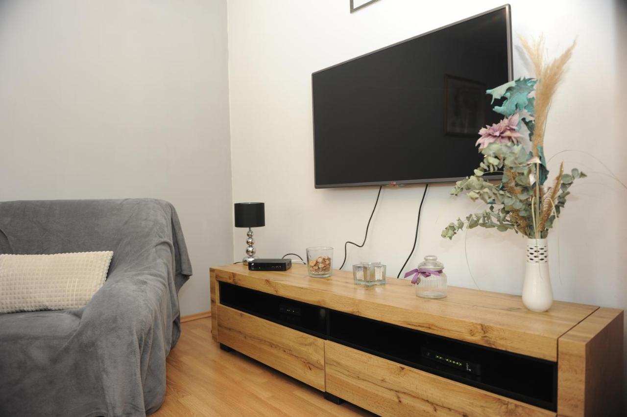 Apartament Santa *